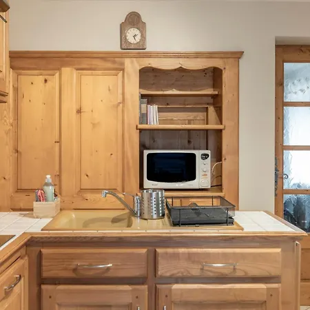La Taniere Apartment